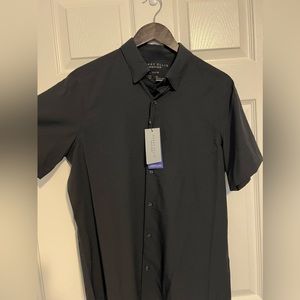 Perry Ellis Short-Sleeve Button-Up